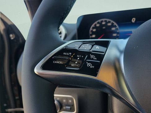 Certified 2026 Mercedes-Benz GLA 250 image 19