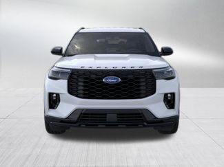 New 2026 Ford Explorer ST-Line video 2