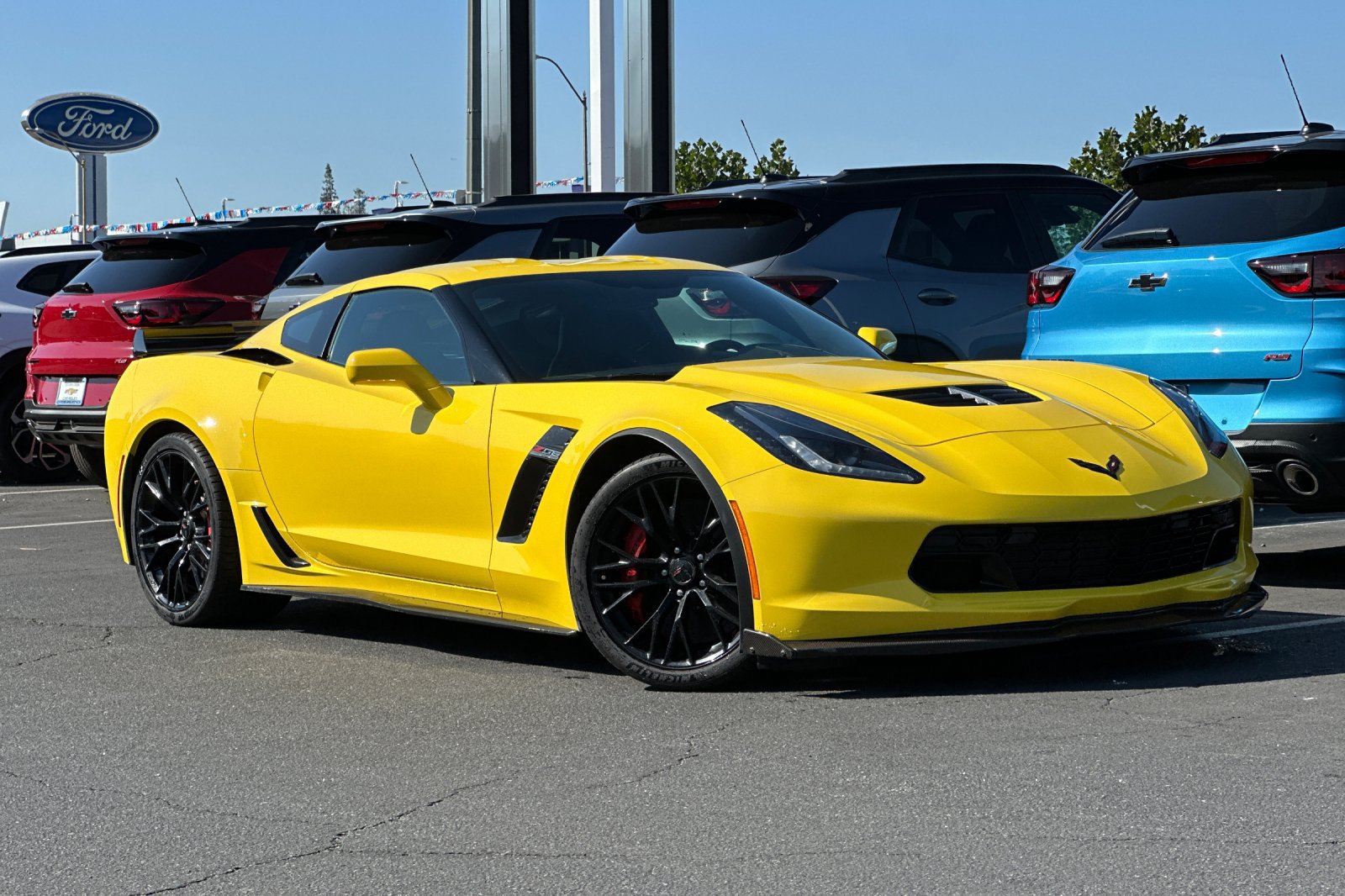 Used 2018 Chevrolet Corvette Z06 RWD image 2