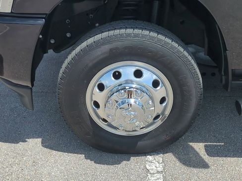 Used 2024 RAM 3500 Laramie w/ Towing Technology Group AWD/4WD image 12