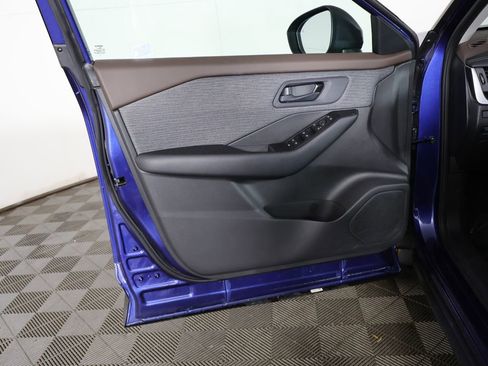 Used 2023 Nissan Rogue S AWD/4WD image 20