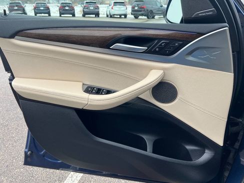 Used 2018 BMW X3 M40i image 23