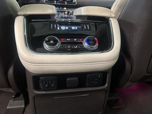 Used 2020 Lincoln Navigator Black Label w/ Cargo Convenience Package image 33