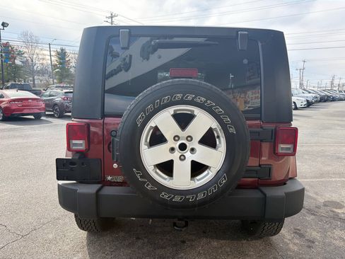 Used 2007 Jeep Wrangler Sahara w/ Dual Top Group image 8