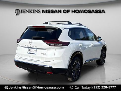 New 2026 Nissan Rogue Platinum AWD/4WD image 3