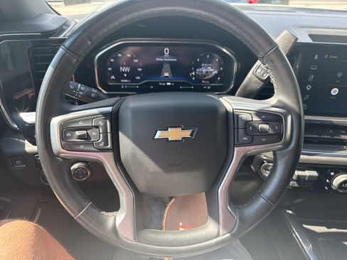 Used 2024 Chevrolet Silverado 2500 LTZ w/ LTZ Premium Package AWD/4WD image 18