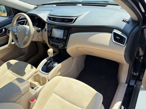 Used 2015 Nissan Rogue SV w/ SV Premium Package FWD image 30