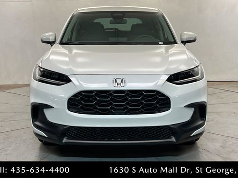 New 2026 Honda HR-V LX image 8