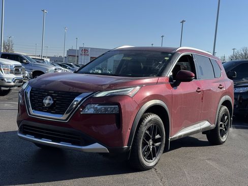 Used 2023 Nissan Rogue Platinum image 12