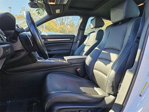 Used 2022 Honda Accord Sport image 18