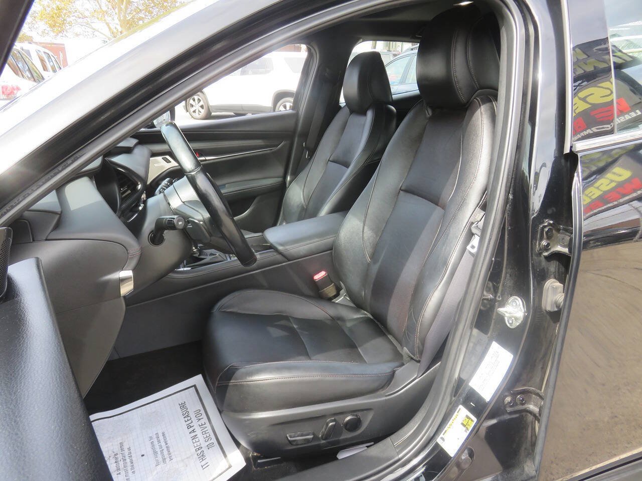 Used 2019 MAZDA MAZDA3 AWD Hatchback w/ Premium Pkg image 9