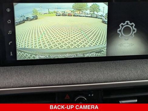 Certified 2025 Nissan Kicks SV AWD/4WD image 25