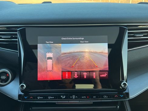 Used 2023 Jeep Wagoneer Series II w/ Convenience Group I image 30