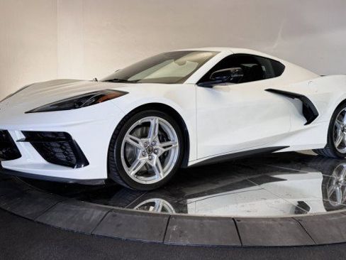 Used 2023 Chevrolet Corvette Stingray Premium Cpe w/ Z51 Performance Package image 19