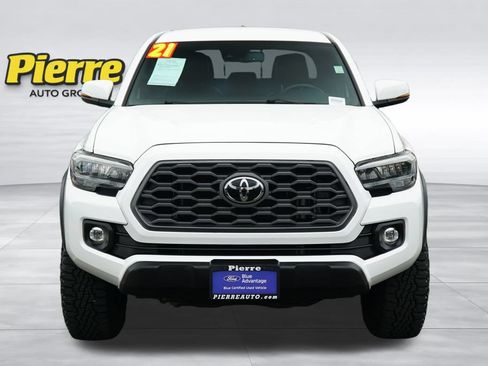 Used 2021 Toyota Tacoma TRD Off-Road AWD/4WD image 5