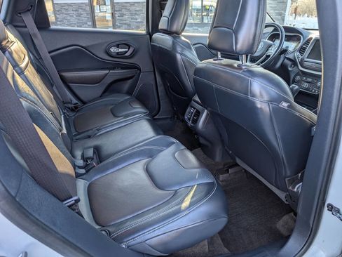 Used 2015 Jeep Cherokee Limited w/ Luxury Group image 26