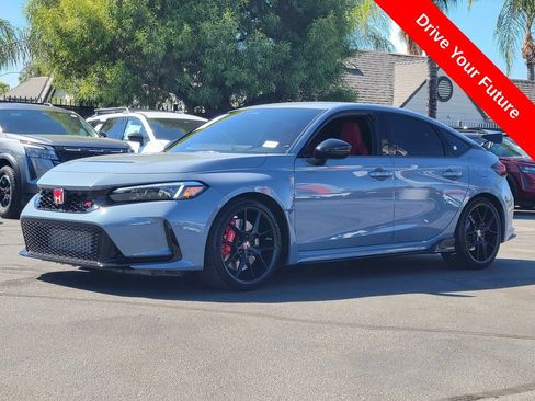 Used 2025 Honda Civic Type R image 2