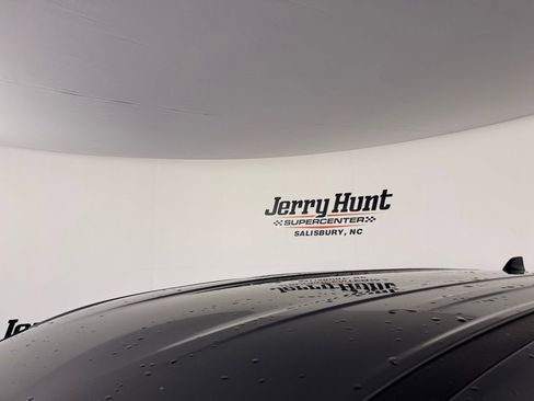 Used 2024 Nissan Rogue S image 5