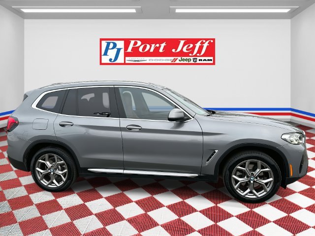 Used 2023 BMW X3 xDrive30i w/ Premium Package w/ZPA AWD/4WD image 3