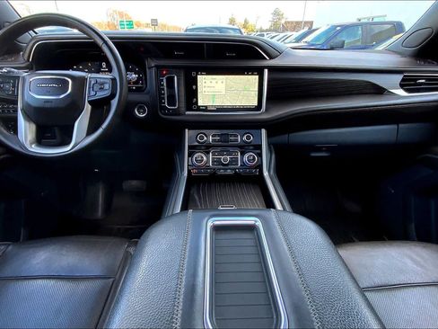 Certified 2023 GMC Yukon Denali image 13