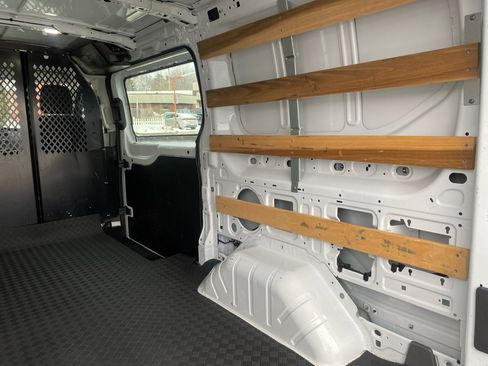 Used 2024 Ford Transit 250 T-250 130 Low Rf 9070 GVWR RW w/ Exterior Upgrade Package image 13