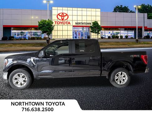 Used 2023 Ford F150 XLT image 2