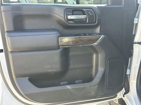 Used 2021 GMC Sierra 3500 SLE w/ SLE Value Package image 20