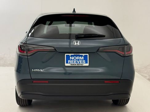 New 2026 Honda HR-V LX image 8