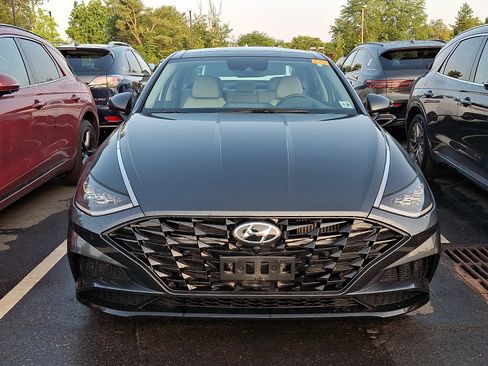 Used 2023 Hyundai Sonata Limited FWD image 3