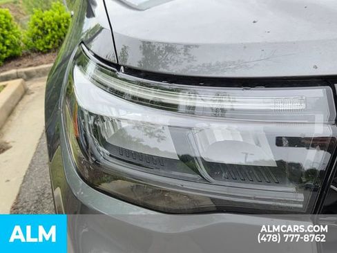 Used 2025 Ford Explorer ST-Line w/ ST-Line Street Pack AWD/4WD image 23