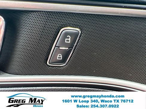 Used 2019 Ford Explorer XLT w/ Equipment Group 202A FWD image 25