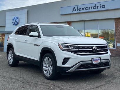 Certified 2022 Volkswagen Atlas Cross Sport SE w/ Panoramic Sunroof Package