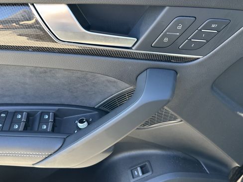 Used 2022 Audi SQ5 Premium Plus image 17