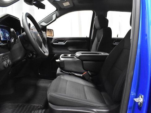 Used 2026 Chevrolet Silverado 1500 LT AWD/4WD image 7