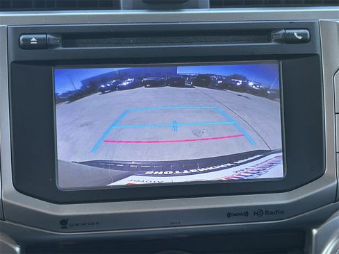 Used 2018 Toyota 4Runner SR5 Premium image 29