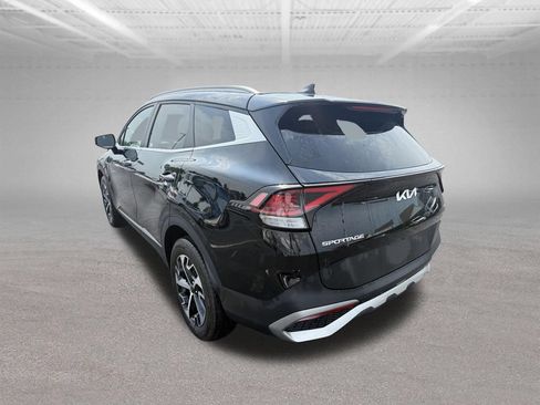 Used 2023 Kia Sportage EX AWD/4WD image 9