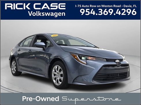 Used 2023 Toyota Corolla LE image 1