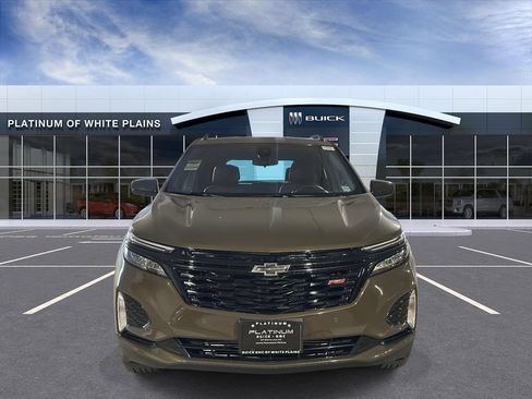 Used 2024 Chevrolet Equinox RS w/ LPO, Floor Liner Package AWD/4WD image 8
