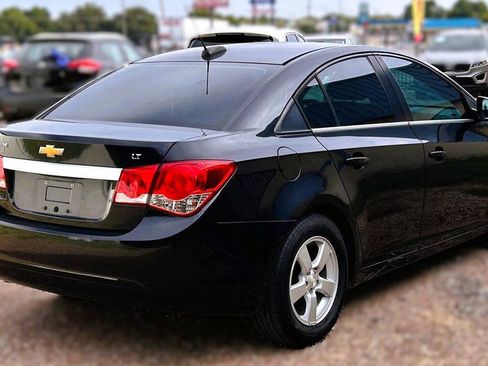 Used 2016 Chevrolet Cruze LT w/ Sun And Sound Package FWD image 5