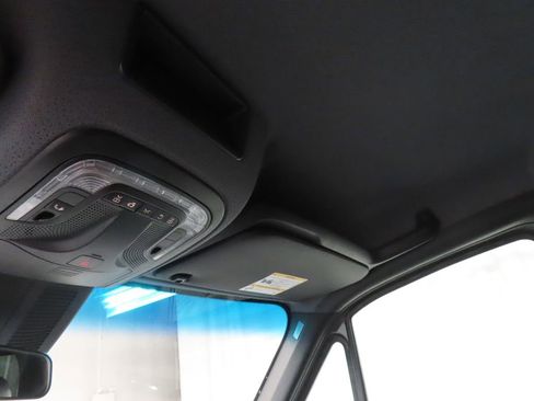 Used 2021 Mercedes-Benz Sprinter 2500 image 22
