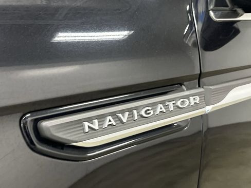 Used 2024 Lincoln Navigator Reserve AWD/4WD image 31