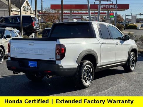 Used 2024 Honda Ridgeline Sport image 2