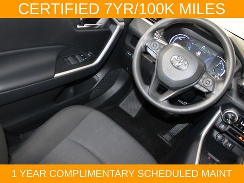 Used 2025 Toyota RAV4 XLE AWD/4WD image 15