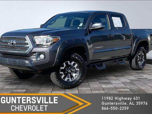 Used 2017 Toyota Tacoma TRD Off-Road w/ Tow Package (A/T) AWD/4WD image 1