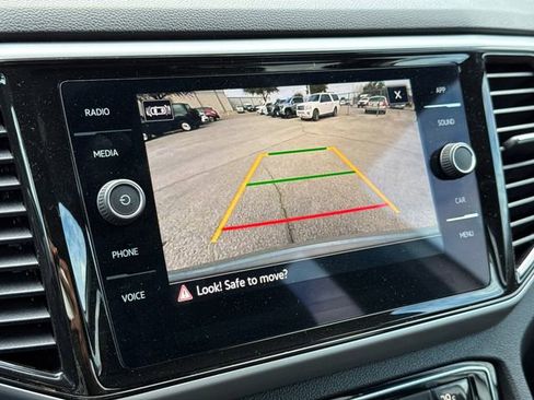 Used 2023 Volkswagen Atlas Cross Sport SE w/ Panoramic Sunroof Package image 24