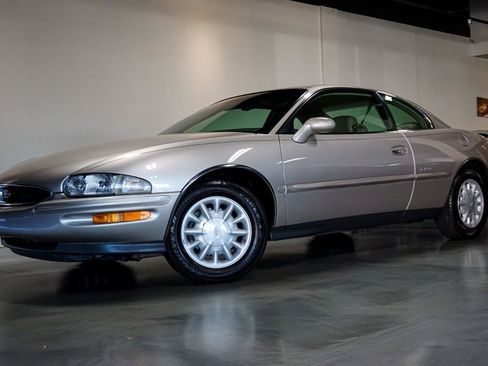 Used 1997 Buick Riviera Supercharged Coupe image 1