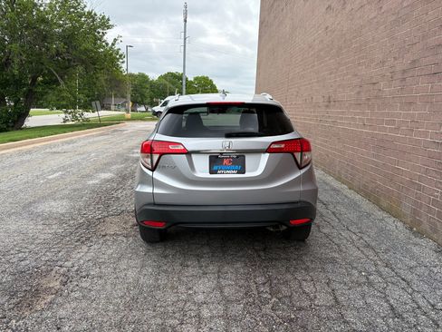 Used 2019 Honda HR-V EX image 4