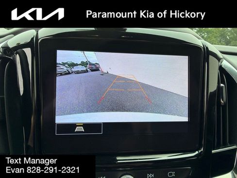 Used 2023 Chevrolet Traverse LT AWD/4WD image 25