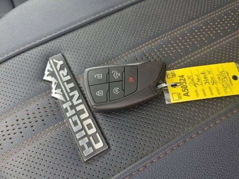 Certified 2025 Chevrolet Silverado 3500 High Country w/ High Country Premium Package image 32