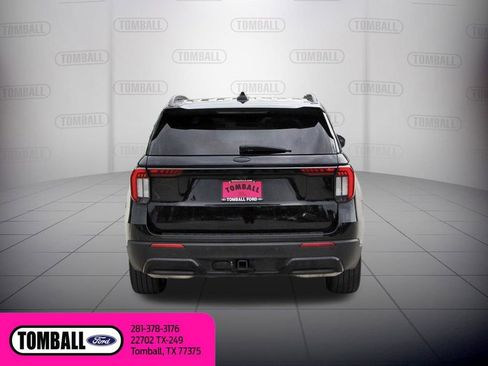 Certified 2025 Ford Explorer ST-Line w/ Premium Package RWD image 6